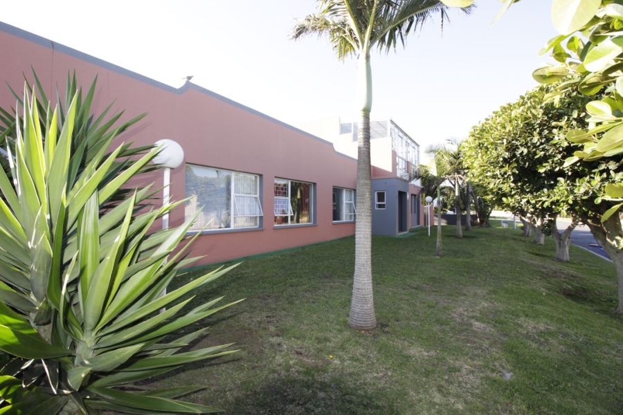 4 Bedroom Property for Sale in C Place Eastern Cape